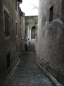 2018-01-20 14.20.52_HDR LG6 Simon - Jim in Rue des Barrières.jpeg: 3120x4160, 5526k (2018 Jan 21 21:02)