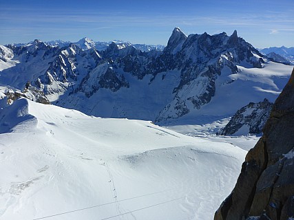 Vallée Blance névé
Photographer;&nbsp;Simon
2018-01-24&nbsp;10.40.48;&nbsp;Metadata time: '2018 Jan 24 10:40'
Original size:&nbsp;4,608 x 3,456; 5,655 kB
Filename: 2018-01-24 10.40.48 P1010880 Simon - Vallée Blance névé.jpeg