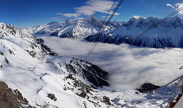 2018-01-27 12.13.41 Jim - view from Le Brévent_stitch.jpg: 7447x4390, 26688k (2023 Jan 31 17:31)