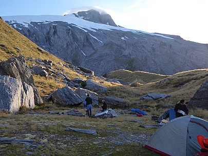 2019-01-17 07.19.47 P1010574 Brian - morning at Murdock Creek Campsite and Mt Hooker.jpeg: 4000x3000, 4777k (2019 Jun 24 21:09)
