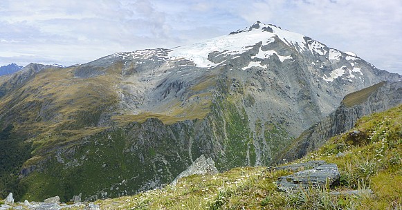 2019-01-17 12.34.50 Panorama Simon - climbing out of Murdock Creek_stitch.jpg: 6073x3180, 18724k (2019 Jun 20 21:11)