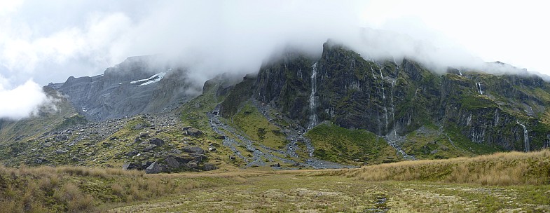 2019-01-17 16.56.25 Panorama Philip - Marks Flat and slopes of Mt Hooker_stitch.jpg: 6777x2625, 14580k (2019 Jun 24 21:12)