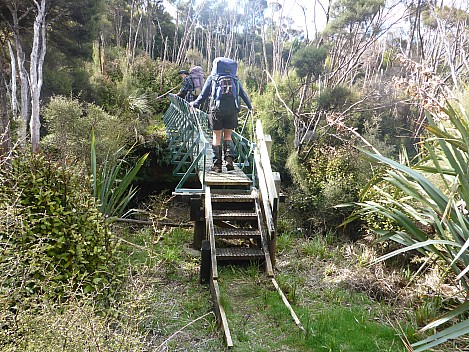 2019-11-11 17.25.16 P1020954 Simon - Brian and Jim crossing the Rakeahua River bridge.jpeg: 4608x3456, 6275k (2019 Nov 11 17:25)