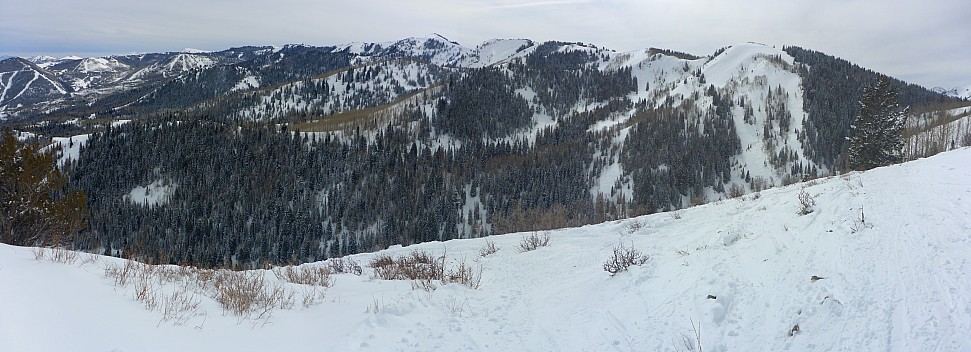 Trail into head of creek above Western Boundary run
Photographer;&nbsp;Simon
2020-03-02&nbsp;14.01.42;&nbsp;Metadata time: '2020 Mar 02 14:01'
Original size:&nbsp;8,982 x 3,255; 28,759 kB;&nbsp;stitch
Filename: 2020-03-02 14.01.42 Panorama Simon - trail into head of creek above Western Boundary run_stitch.jpg