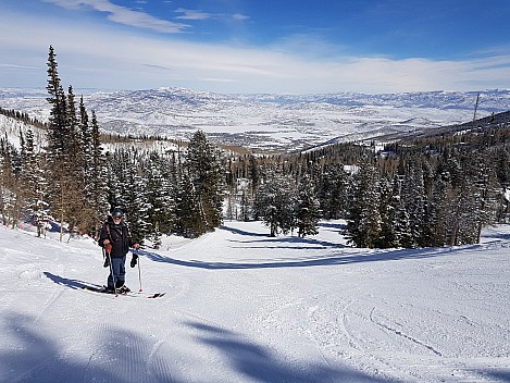 Simon near top of Elk Dance after riding Day Break lift
Photo: Jim
2020-03-02 11.01.34; '2020 Mar 02 11:01'
Original size: 4,032 x 3,024; 6,194 kB
2020-03-02 11.01.34 GS8 Jim - Simon near top of Elk Dance after riding Day Break lift.jpeg