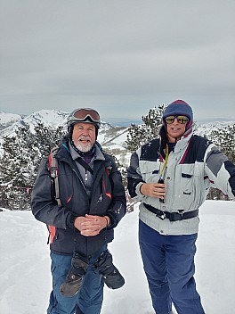 Simon and Jim at the top of Ninety Nine  90
Photo: Simon
2020-03-02 12.13.45; '2020 Mar 02 12:13'
Original size: 3,120 x 4,160; 3,679 kB
2020-03-02 12.13.45_HDR LG6 Simon - Simon and Jim at the top of Ninety Nine 90.jpeg