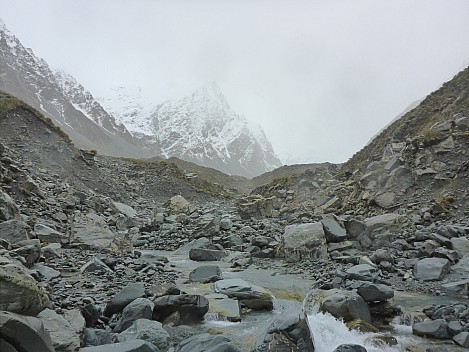 View into the head of the Havelock
Photographer;&nbsp;Simon
2020-08-31&nbsp;10.37.08;&nbsp;Metadata time: '2020 Aug 31 10:37'
Original size:&nbsp;4,608 x 3,456; 6,445 kB
Filename: 2020-08-31 10.37.08 P1030414 Simon - view into the head of the Havelock.jpeg