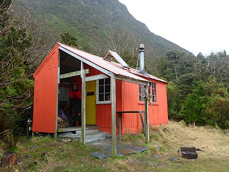 Brian at St Winifreds
Photographer;&nbsp;Simon
2020-08-31&nbsp;13.23.10;&nbsp;Metadata time: '2020 Aug 31 13:23'
Original size:&nbsp;4,608 x 3,456; 6,249 kB
Filename: 2020-08-31 13.23.10 P1030426 Simon - Brian at St Winifreds.jpeg