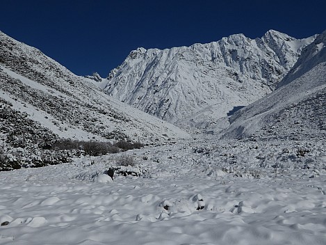 First view of Forbes Biv and head of Forbes valley
Photographer;&nbsp;Brian
2020-09-02&nbsp;10.31.47;&nbsp;Metadata time: '2020 Sept 02 10:31'
Original size:&nbsp;4,000 x 3,000; 4,784 kB
Filename: 2020-09-02 10.31.47 P1020308 Brian - first view of Forbes Biv and head of Forbes valley.jpeg