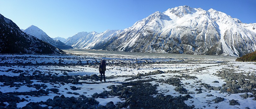 2020-09-03 15.30.33 Panorama Simon - Brian and view back up the Havelock_stitch.jpg: 7544x3218, 24974k (2020 Oct 12 18:15)