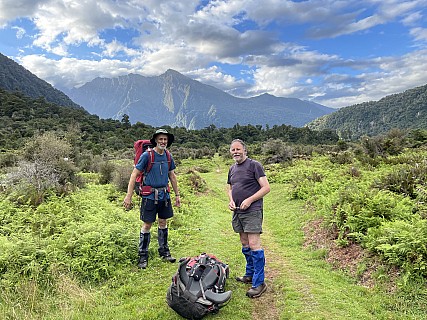 Brian and Simon first rest stop on Karangarua River
Photographer;&nbsp;Susie
2022-03-08&nbsp;09.05.51;&nbsp;Metadata time: '2022 Mar 08 09:05'
Original size:&nbsp;4,032 x 3,024; 6,848 kB
Filename: 2022-03-08 09.05.51 IMG_2790 Susie - Brian and Simon first rest stop on Karangarua River.jpeg