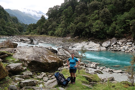 2022-03-08 10.16.02 IMG_0309 Brian - Susie at second rest stop at Copland River.jpeg: 5472x3648, 10597k (2022 Dec 04 08:22)