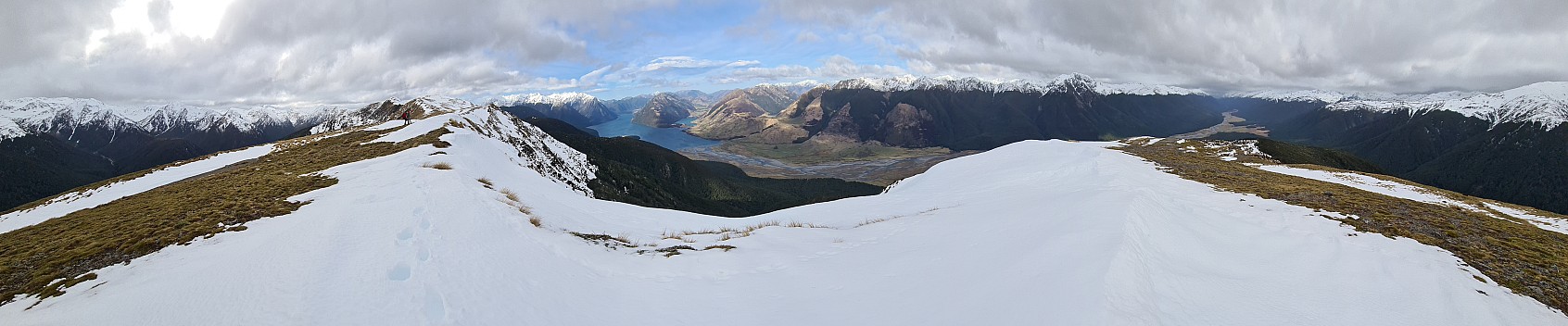 2022-08-04 13.14.03 S20 Simon - Hurunui panorama.jpeg: 11232x2336, 9802k (2022 Dec 11 15:08)