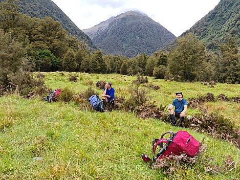 Philip and Brian at rest stop halfway
Photographer;&nbsp;Simon
2023-04-17&nbsp;10.20.45;&nbsp;Metadata time: '2023 Apr 17 10:20'
Original size:&nbsp;9,248 x 6,936; 24,697 kB
Filename: 2023-04-17 10.20.45 S20+ Simon - Philip and Brian at rest stop halfway.jpeg