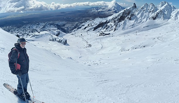 Simon at the top of the Haensli face
Photographer;&nbsp;Adrian
2023-08-05&nbsp;13.49.02;&nbsp;Metadata time: '2023 Aug 05 13:49'
Original size:&nbsp;12,398 x 7,129; 8,755 kB;&nbsp;stitch
Filename: 2023-08-05 13.49.02 S20+ Adrian - Simon at the top of the Haensli face_stitch.jpg