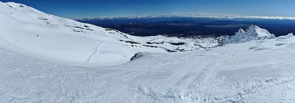 Te Heuheu valley
Photographer;&nbsp;Simon
2023-08-30&nbsp;11.56.00;&nbsp;Metadata time: '2023 Aug 30 11:56'
Original size:&nbsp;19,376 x 6,799; 16,060 kB;&nbsp;stitch
Filename: 2023-08-30 11.56.00 S20+ Simon - Te Heuheu valley_stitch.jpg