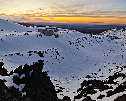 Tararua Hut at sunset from the Hut Flat ridge
Photographer;&nbsp;Simon
2023-09-02&nbsp;17.56.32;&nbsp;Metadata time: '2023 Sept 02 17:56'
Original size:&nbsp;11,989 x 9,571; 10,093 kB;&nbsp;stitch
Filename: 2023-09-02 17.56.32 S20+ Simon - Tararua Hut at sunset from the Hut Flat ridge_stitch.jpg