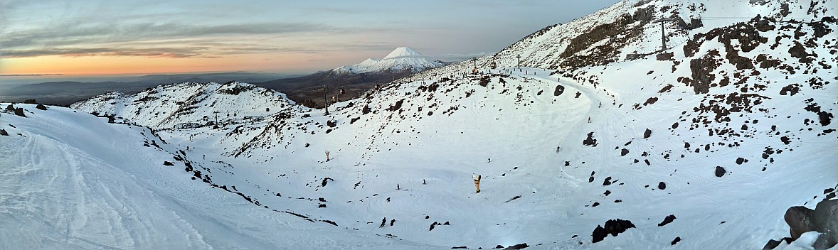Tennents Gully
Photographer;&nbsp;Adrian
2023-09-02&nbsp;18.03.39;&nbsp;Metadata time: '2023 Sept 02 18:03'
Original size:&nbsp;6,226 x 1,861; 1,552 kB
Filename: 2023-09-02 18.03.39-PANO S20+ Adrian - Tennents Gully.jpeg