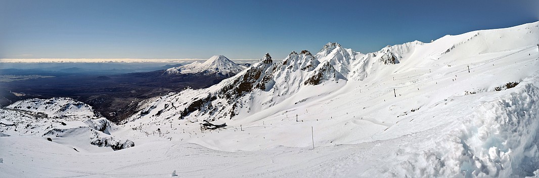 Panorama from the top of the Screamer
Photo: Adrian
2023-09-03 13.07.44; '2023 Sept 03 13:07'
Original size: 5,964 x 1,969; 1,555 kB