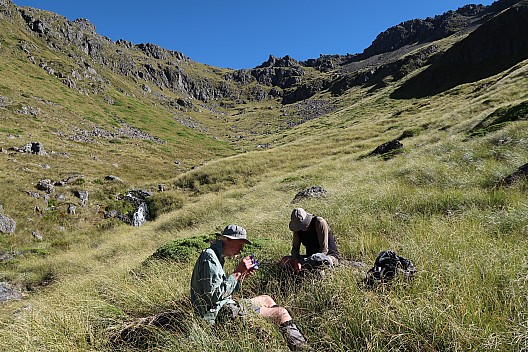 Bruce and Simon resting in the head of Lost Stream
Photographer;&nbsp;Brian
2024-01-30&nbsp;10.00.46;&nbsp;Metadata time: '2024 Jan 30 10:00'
Original size:&nbsp;5,472 x 3,648; 13,211 kB
Filename: 2024-01-30 10.00.46 IMG_1053 Brian - Bruce and Simon resting in the head of Lost Stream.jpeg