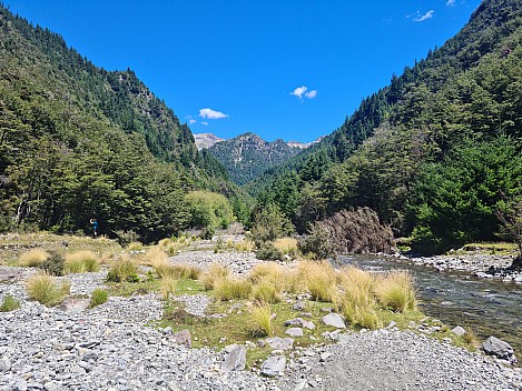 Brian and view up Misery Stream
Photographer;&nbsp;Simon
2024-01-31&nbsp;13.19.44;&nbsp;Metadata time: '2024 Jan 31 13:19'
Original size:&nbsp;9,248 x 6,936; 27,909 kB
Filename: 2024-01-31 13.19.44 S20+ Simon - Brian and view up Misery Stream.jpeg