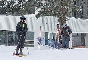 At the Prince Hotel East Wing skiing Yakebitaiyama
Kevin  and Simon outside Prince Hotel East Wing
Photographer;&nbsp;Jim
2024-03-02&nbsp;09.58.23;&nbsp;Metadata time: '2024 Mar 02 09:58'
Original size:&nbsp;2,849 x 1,960; 5,039 kB;&nbsp;stitch
Filename: 2024-03-02 09.58.23 S21FE+ Jim - Kevin  and Simon outside Prince Hotel East Wing_stitch.jpg