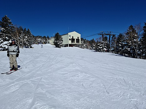 Jim at the top of Yakebitaiyama Gondola number  1
Photographer;&nbsp;Simon
2024-03-03&nbsp;09.58.46;&nbsp;Metadata time: '2024 Mar 03 13:58'
Original size:&nbsp;9,248 x 6,936; 14,733 kB
Filename: 2024-03-03 09.58.46 S20+ Simon - Jim at the top of Yakebitaiyama Gondola number 1.jpeg