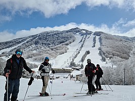 Ski Giant, Hasuike, Sun Valley, Maruike, Hoppo Bunadaira, Nishidateyama
Simon, Jim, Adrian, and Kevin on the Nishidate 2nd triple, Takamagahara behind
Photographer;&nbsp;Simon
2024-03-07&nbsp;09.31.13;&nbsp;Metadata time: '2024 Mar 07 09:31'
Original size:&nbsp;7,995 x 5,996; 12,110 kB;&nbsp;str
Filename: 2024-03-07 09.31.13 S20+ Simon - Simon, Jim, Adrian, and Kevin on the Nishidate 2nd triple, Takamagahara behind_str.jpeg