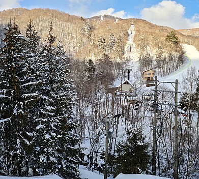 View from our Alpenburg room
Photo: Simon
2024-03-10 16.46.52; '2024 Mar 10 20:46'
Original size: 9,517 x 8,564; 21,346 kB; stitch
2024-03-10 16.46.52 S20+ Simon - view from our Alpenburg room_stitch.jpg