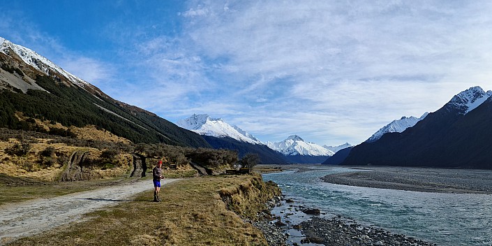 Philip at the end of the vehicle track
Photographer;&nbsp;Simon
2024-09-29&nbsp;09.27.31;&nbsp;Metadata time: '2024 Sept 29 09:27'
Original size:&nbsp;12,702 x 6,344; 10,941 kB;&nbsp;stitch
Filename: 2024-09-29 09.27.31 S20+ Simon - Philip at the end of the vehicle track_stitch.jpg