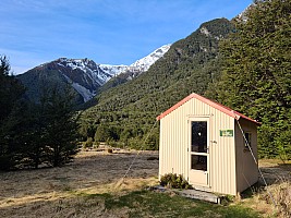 Officers Hut
Photo: Simon
2024-10-01 08.32.14; '2024 Oct 01 08:32'
Original size: 9,248 x 6,936; 22,149 kB
2024-10-01 08.32.14 S20+ Simon - Officers Hut.jpeg