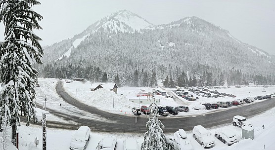 2025-02-25 07.50.52 S20+ Simon - view from Village Inn window_stitch.jpg: 16864x9220, 17563k (2025 Apr 14 14:59)