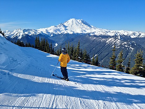 Nick on Lucky Shot return with Mt Ranier and the White River
Photographer;&nbsp;Simon
2025-02-27&nbsp;09.57.26;&nbsp;Metadata time: '2025 Feb 27 09:57'
Original size:&nbsp;9,248 x 6,936; 16,396 kB
Filename: 2025-02-27 09.57.26 S20+ Simon - Nick on Lucky Shot return with Mt Ranier and the White River.jpeg