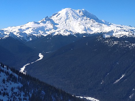 Mt Ranier and White River from Crystal Mountain North
Photographer;&nbsp;Nick
2025-02-27&nbsp;11.45.30;&nbsp;Metadata time: '2025 Feb 27 11:45'
Original size:&nbsp;4,608 x 3,456; 5,473 kB
Filename: 2025-02-27 11.45.30 Nick - Mt Ranier and White River from Crystal Mountain North.jpeg