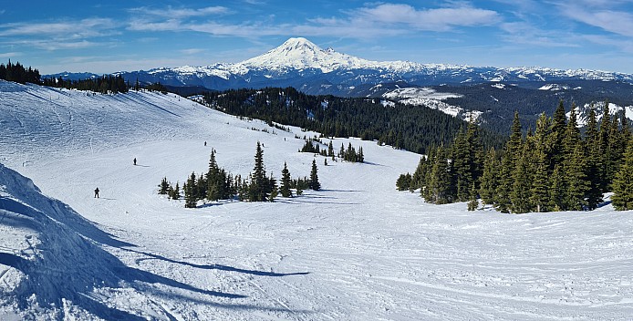 View from the top of the Couloir Express
Photographer;&nbsp;Simon
2025-02-28&nbsp;13.29.24;&nbsp;Metadata time: '2025 Feb 28 13:29'
Original size:&nbsp;11,752 x 5,957; 17,076 kB;&nbsp;stitch
Filename: 2025-02-28 13.29.24 S20+ Simon - view from the top of the Couloir Express_stitch.jpg
