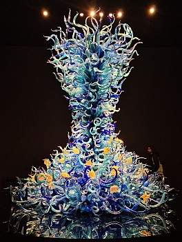 Chihuly Glass
Photo: Simon
2025-03-02 12.54.13; '2025 Mar 02 12:54'
Original size: 6,242 x 8,332; 11,994 kB; cr
2025-03-02 12.54.13 S20+ Simon - Chihuly Glass_cr.jpg