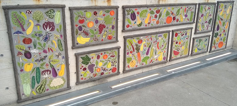 Harvest by Clare Dohna at Pike Place Market
Photographer;&nbsp;Nick
2025-03-03&nbsp;09.55.35;&nbsp;Metadata time: '2025 Mar 03 09:55'
Original size:&nbsp;4,305 x 1,944; 4,191 kB;&nbsp;cr
Filename: 2025-03-03 09.55.35 IMG Nick - Harvest by Clare Dohna at Pike Place Market_cr.jpg