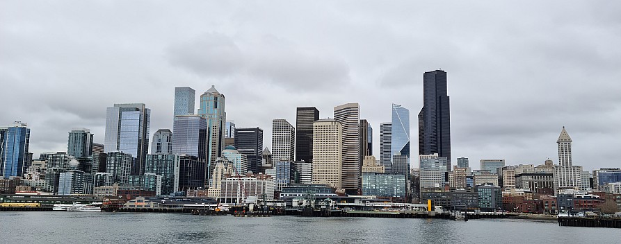Seattle from Elliot Bay
Photo: Simon
2025-03-03 11.38.50; '2025 Mar 03 11:38'
Original size: 9,248 x 3,647; 7,011 kB; cr
2025-03-03 11.38.50 S20+ Simon - Seattle from Elliot Bay_cr.jpg