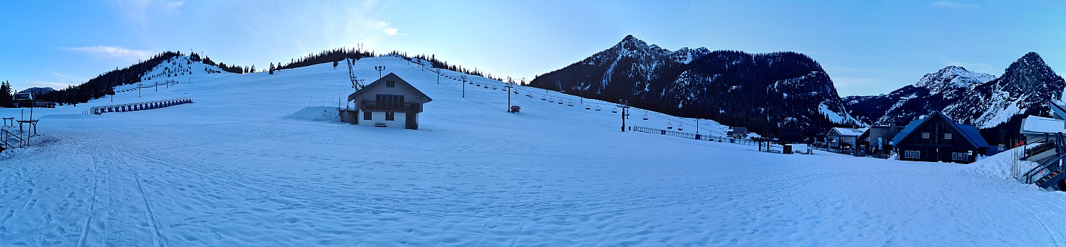 West Base Area
Photo: Simon
2025-03-05 17.37.54; '2025 Mar 05 17:37'
Original size: 29,316 x 6,787; 13,244 kB; stitch
2025-03-05 17.37.54 S20+ Simon - West Base Area_stitch.jpg