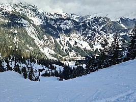 View down Lower Internationale
Photographer;&nbsp;Simon
2025-03-06&nbsp;14.23.01;&nbsp;Metadata time: '2025 Mar 06 14:23'
Original size:&nbsp;9,248 x 6,936; 19,503 kB
Filename: 2025-03-06 14.23.01 S20+ Simon - view down Lower Internationale.jpeg