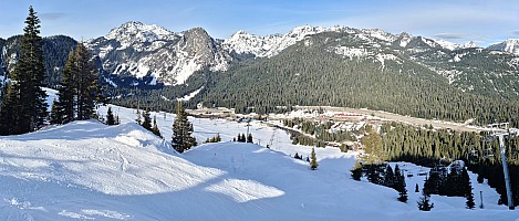 View of Summit West Wildside
Photographer;&nbsp;Simon
2025-03-07&nbsp;15.49.49;&nbsp;Metadata time: '2025 Mar 07 15:49'
Original size:&nbsp;15,439 x 6,579; 14,760 kB;&nbsp;stitch
Filename: 2025-03-07 15.49.49 S20+ Simon - view of Summit West Wildside_stitch.jpg