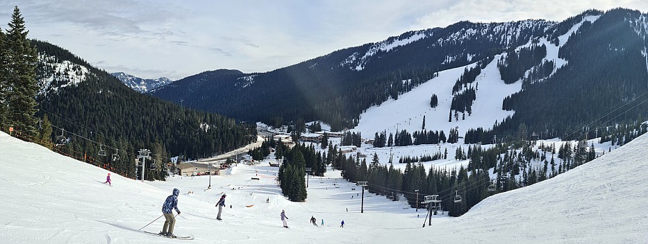 Lower Skyline
Photographer;&nbsp;Simon
2025-03-09&nbsp;10.03.53;&nbsp;Metadata time: '2025 Mar 09 10:03'
Original size:&nbsp;13,208 x 4,982; 9,531 kB;&nbsp;stitch
Filename: 2025-03-09 10.03.53 S20+ Simon - Lower Skyline_stitch.jpg