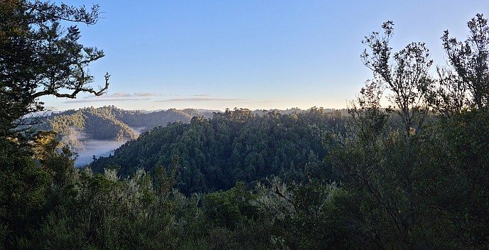 Mist In The Valleys
Photo: Simon
2025-05-06 07.51.28; '2025 May 06 07:51'
Original size: 11,911 x 6,092; 10,889 kB; stitch
2025-05-06 07.51.28 S20+ Simon -  mist in the valleys_stitch.jpg