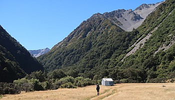 Bruce arriving at Fanghill Hut
Photographer;&nbsp;Brian
2026-03-06&nbsp;14.42.19;&nbsp;Metadata time: '2026 Mar 06 14:42'
Original size:&nbsp;5,472 x 3,130; 7,654 kB;&nbsp;cr
Filename: 2026-03-06 14.42.19 CPSG7MII IMG_1803 Brian - Bruce arriving at Fanghill Hut_cr.jpg