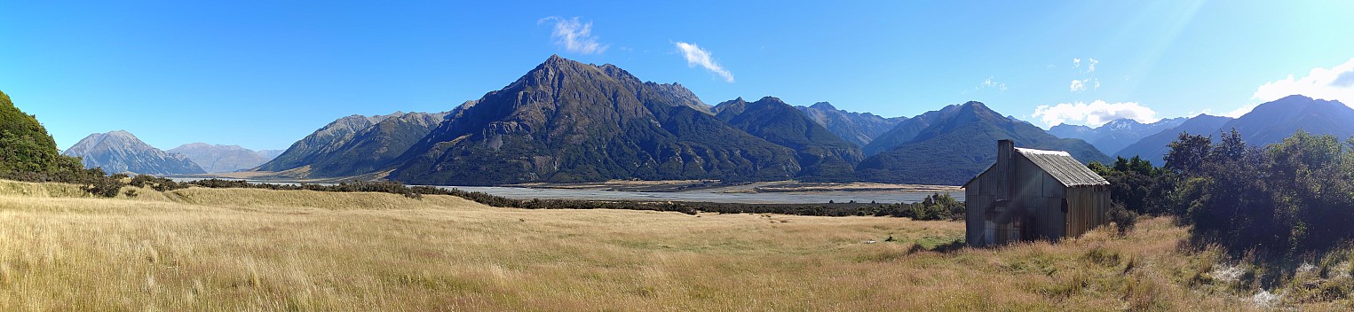 Fanghill Hut evening
Photographer;&nbsp;Simon
2026-03-06&nbsp;16.59.22032;&nbsp;Metadata time: '2026 Mar 06 16:59'
Original size:&nbsp;15,337 x 3,541; 7,130 kB;&nbsp;stitch
Filename: 2026-03-06 16.59.22032 Xpr1VII Simon - Fanghill Hut evening_stitch.jpg