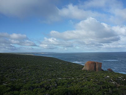 2014-07-10 15.00.22 P1000750 Simon - view east from Remarkable Rocks.jpeg: 4000x3000, 4968k (2014 Aug 09 16:44)