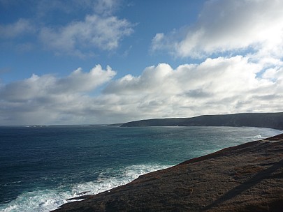 2014-07-10 15.07.24 P1000754 Simon - view west of Remarkable Rocks.jpeg: 4000x3000, 4791k (2014 Aug 09 16:44)