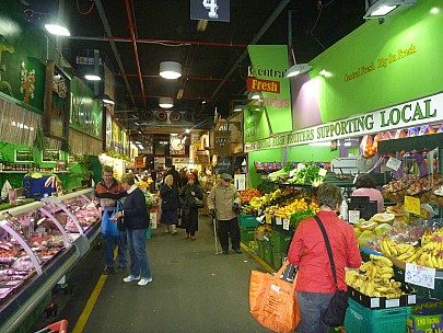 2014-07-11 11.45.54 P1000781 Simon - Adelaide city market stalls.jpeg: 4000x3000, 5609k (2014 Aug 09 16:48)