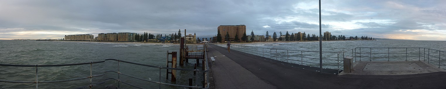 2014-07-11 16.49.00 Panorama Simon - Glenelg Beach from Pier_stitch.jpg: 13540x2707, 3281k (2014 Aug 09 16:49)