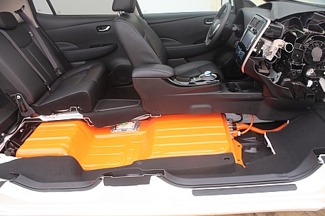 2013 Nissan Leaf cutaway
; '2013 Apr 08 11:09'
Original size: 4,272 x 2,848; 3,192 kB